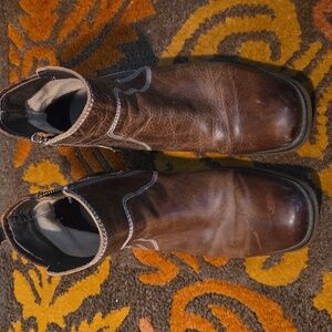 bed/stu Brown Leather Zip Up Boots Size 9 Nicely Broken In